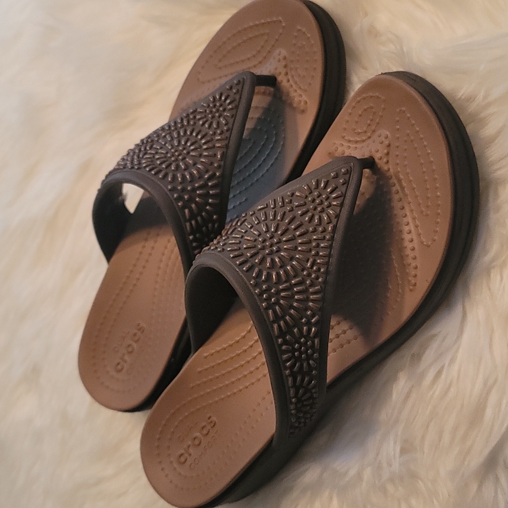 CROCS sandals size 9w